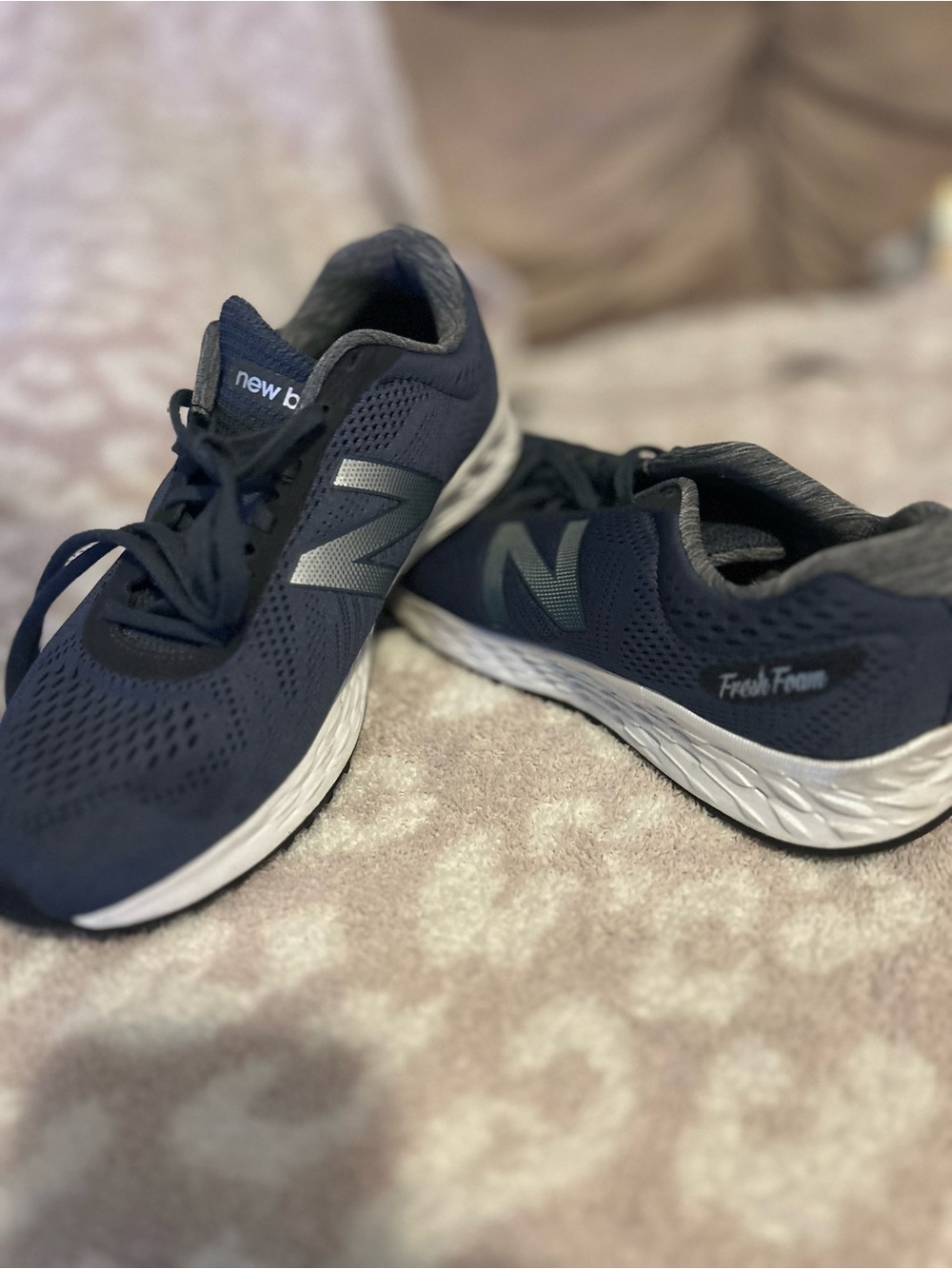 New Balance Fresh Foam Arishi Women's 11 D (WW) Dark Grey/Blue W/ Silver Accents